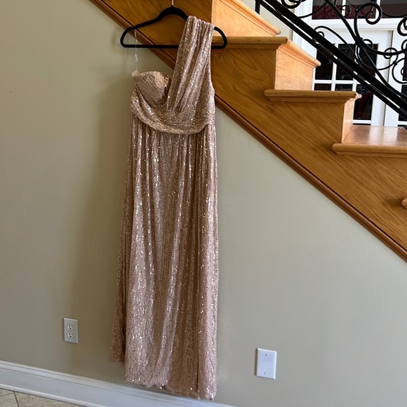 Giffniseti Dresses & Skirts - Giffniseti Formal Gown Size XL Gold Sequin New with Tags